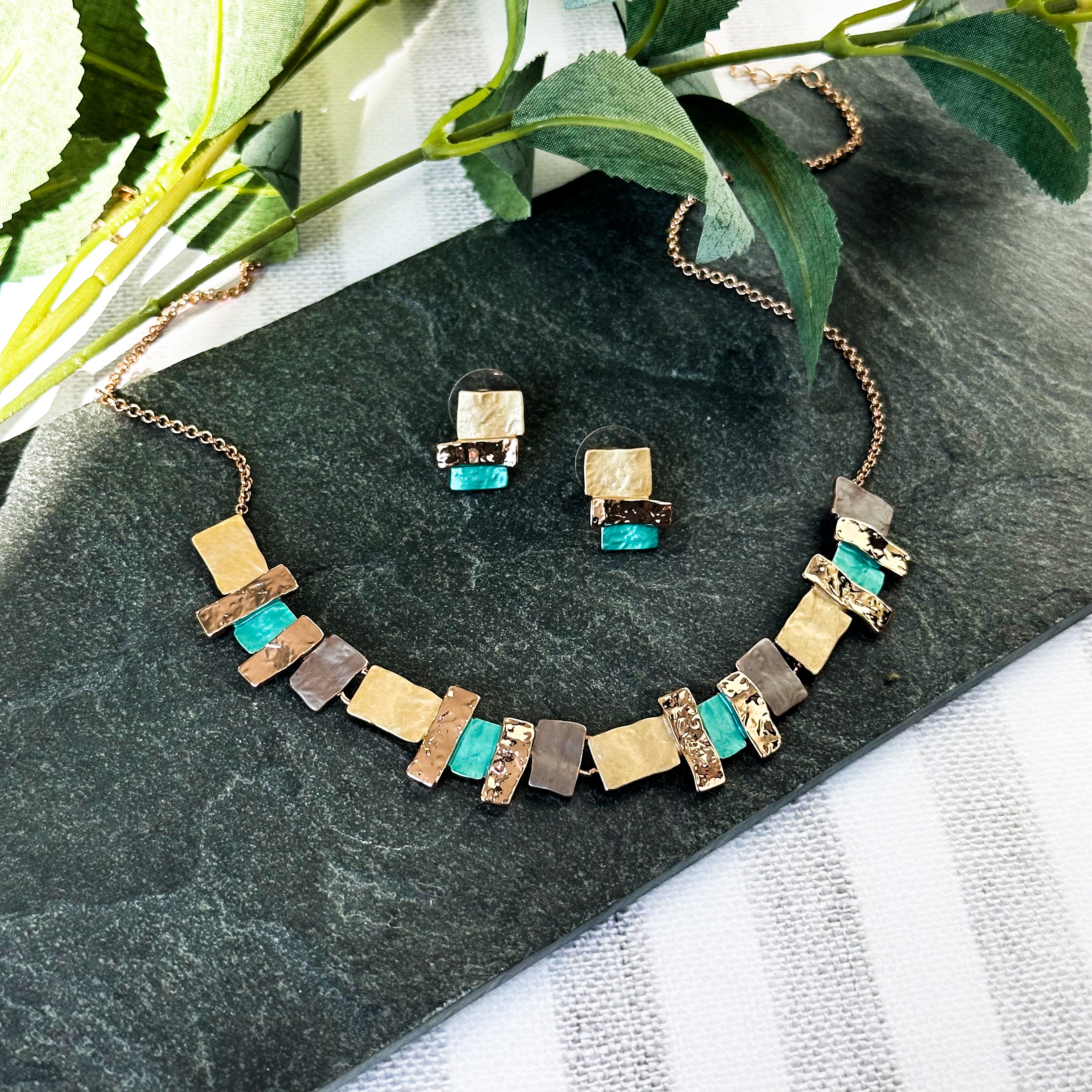 Polished square drop earring gold - Boho Bohemian Gold square Earrings - square drop earring - Valentines Gift ideas buy - Mom jewelry