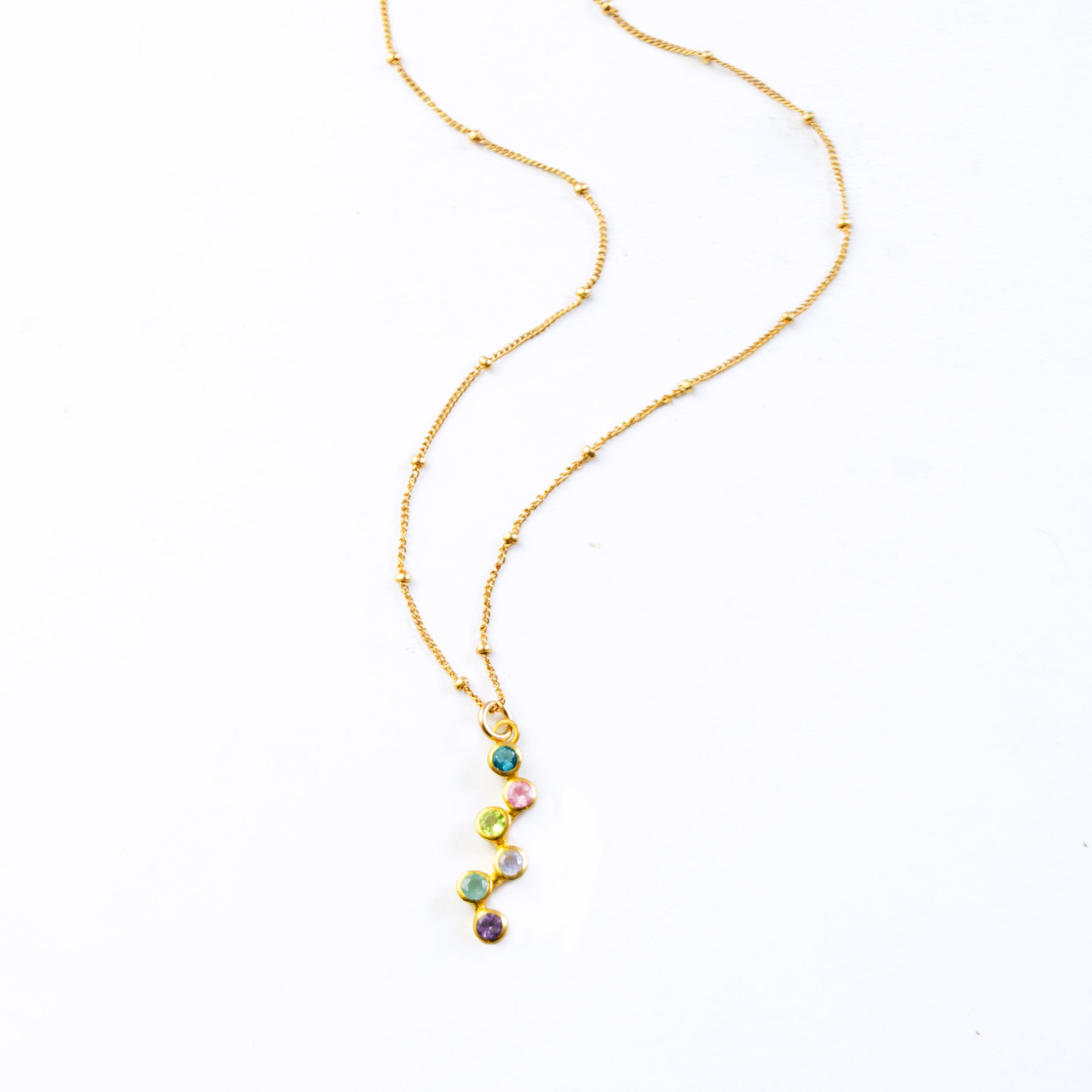 Custom Vertical ZigZag Birthstone Mom Necklace