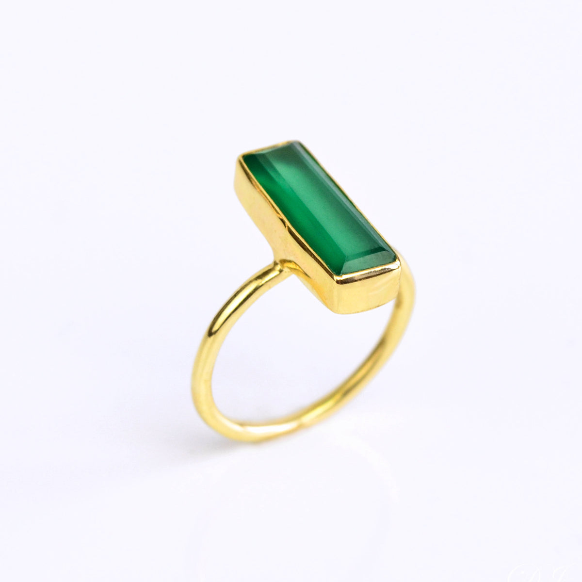 Green onyx bar ring, handcrafted gemstone jewelry, deep green onyx, minimalist ring, green onyx in gold, silver onyx ring, boho style, artisan green onyx ring, stacking gemstone ring, unique onyx jewelry, green gemstone ring, bohemian onyx ring