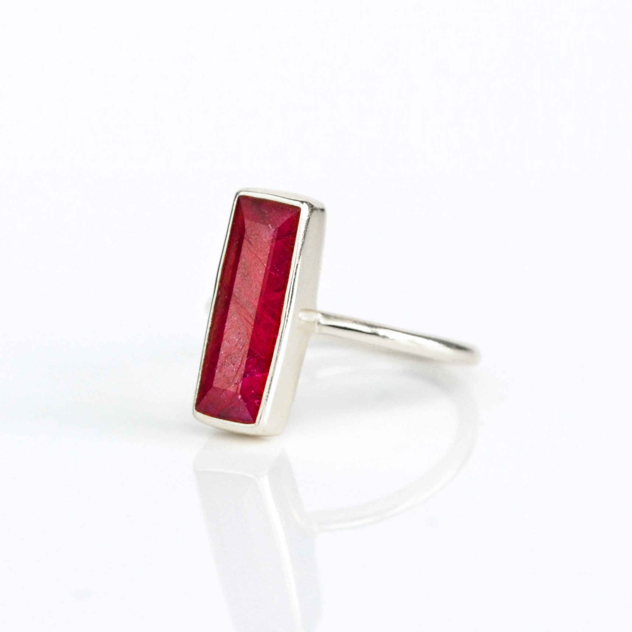 Natural Ruby jewelry, July birthstone ring, vibrant red Ruby bar style, minimalist design, bezel-set gemstone, Adira Series, unique red jewelry, eye-catching Ruby ring, elegant accessory, stylish gemstone