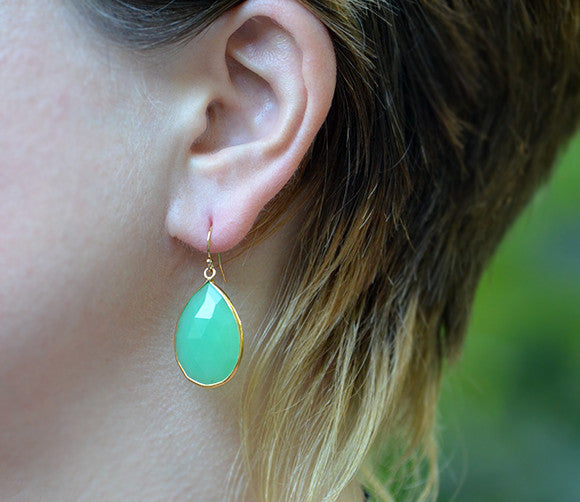 Clear Quartz Teardrop Earrings for Inner Harmony – MASS MoCA