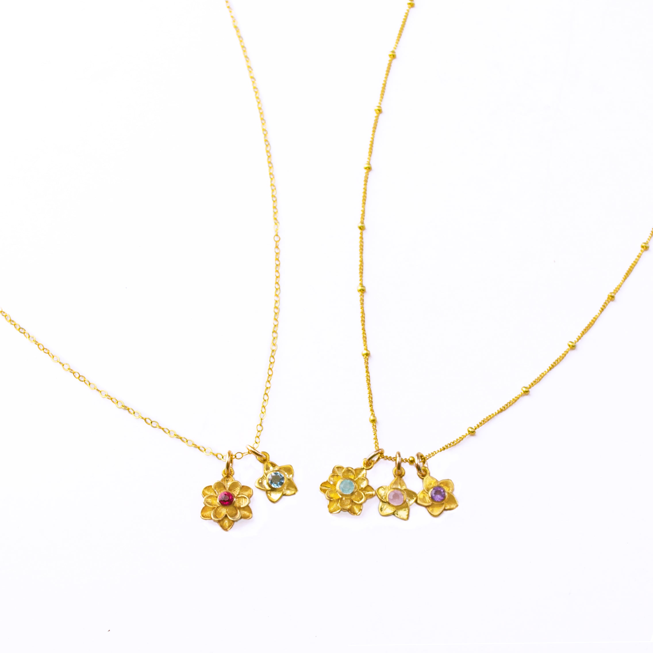 mother-children-flower-necklace-gold1.jpg