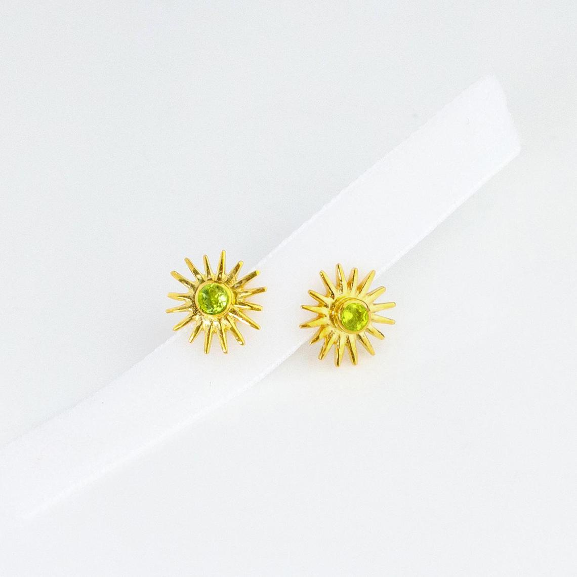 Vermeil Gold Sun shaped Stud Earrings with Green August Birthstone Peridot. August Birthday gift for her, August birthstone earrings, summer birthday gift, customized birthstone stud earrings