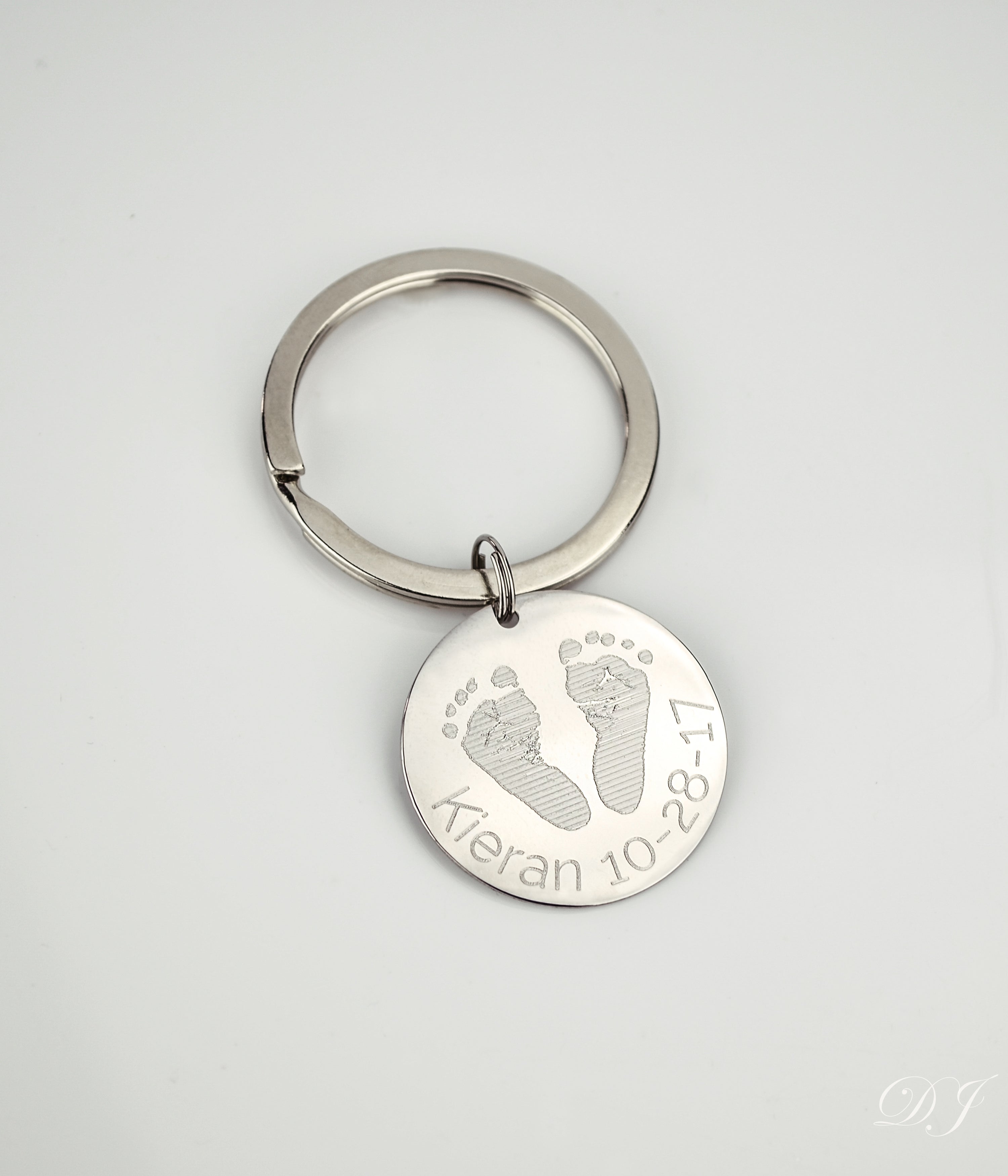 round-keychain-footprint-0704.jpg