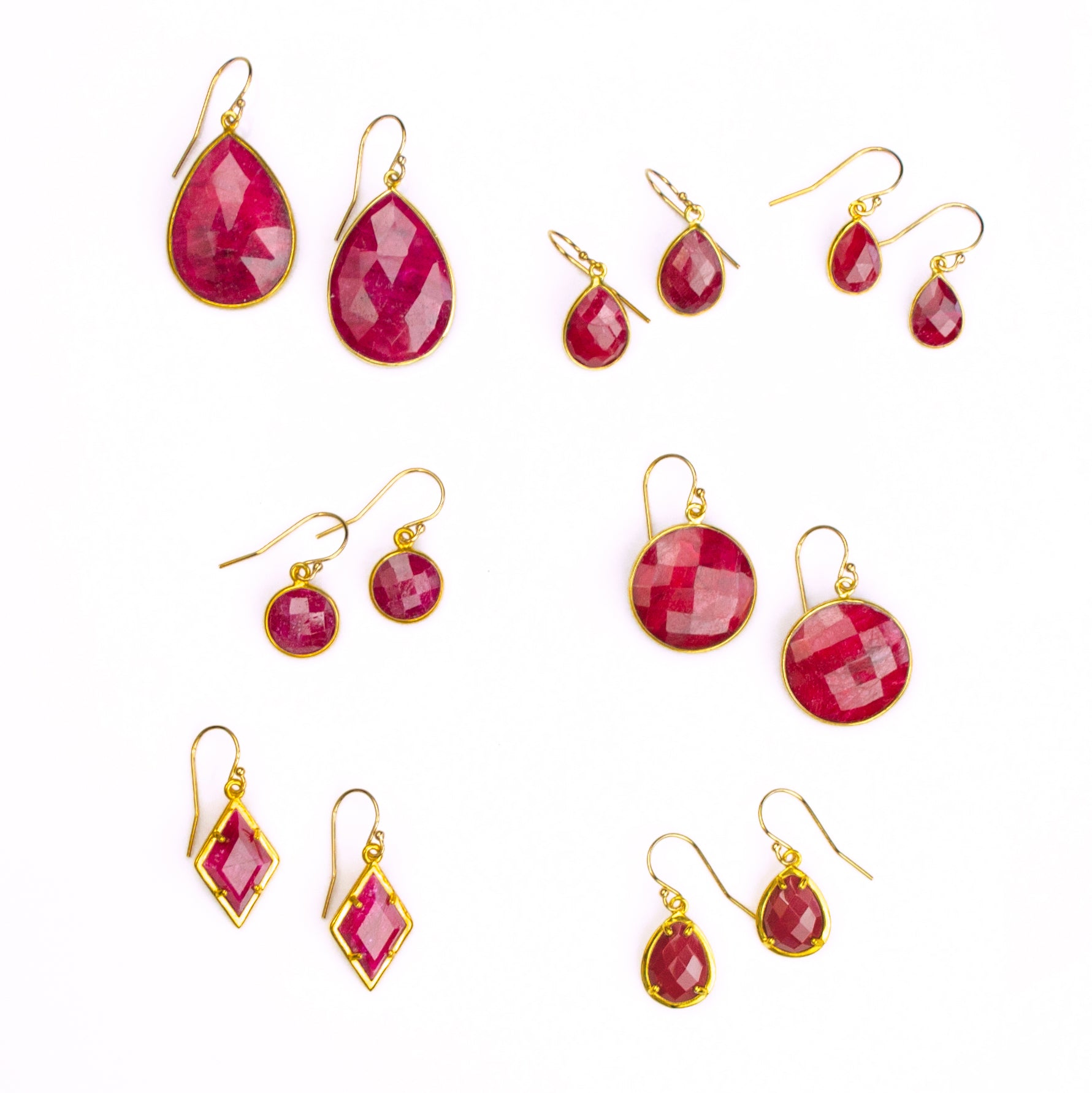 ruby-earrings-0033_aa0ae439-6e43-453e-8c4c-5682e23241ba.jpg